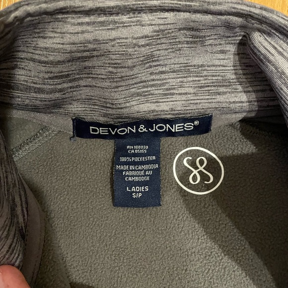 Hey Friends (featured on the Drew Barrymore Show) 1/4 Zip pullover and t-shirt - Picture 4 of 11